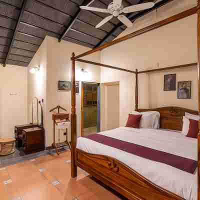 Akshaya Bungalow by Sparsa Rooms