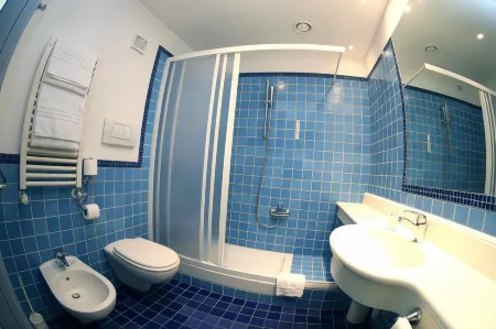 Hotel Express Aosta East Отели в г. Chef-Lieu