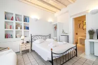 Vincenzo Family Rooms Hotels in Tinos