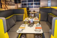 KM Hotel - petit déjeuner