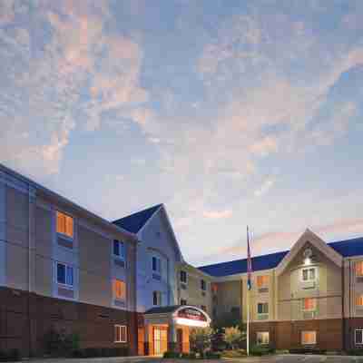 Candlewood Suites Tulsa NE - Owasso Hotel Exterior