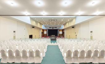 Lux Tychi Hotel