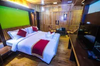 The Greenwood Resort Chikmagalur - Escape to Tranquil Mountain Views Hotels near Jhari Waterfalls