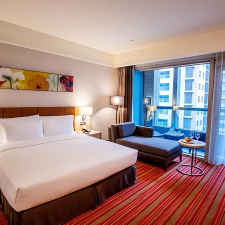 Fullon Hotel Taoyuan Airport Access MRT A8 Отели рядом с достопримечательностью «Станция метро Danfeng»