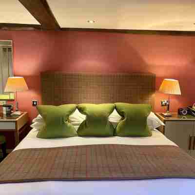 Langshott Manor - Luxury Hotel Gatwick Rooms