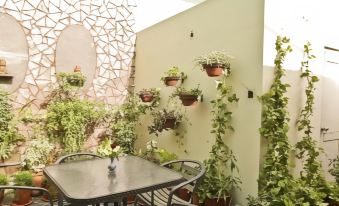 Ratnawali – A Vegetarian Heritage Hotel