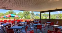 Six Flags Great Escape Lodge & Indoor Waterpark Hotels in Queensbury