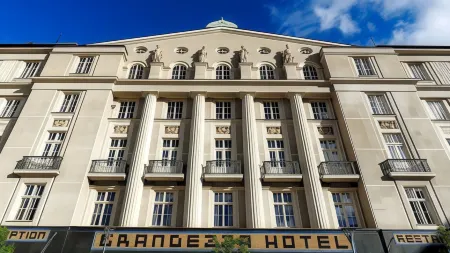 Grandezza Hotel Luxury Palace