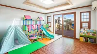 Tongyeong Haeoreum Kids Poolvilla - 民宿