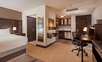 Staybridge Suites Silao