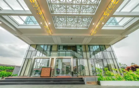 Braling Grand Hotel Purbalingga, Azana Hotels Collection