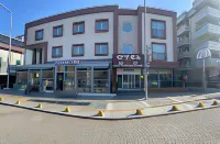 Hotel Almina Park - parking