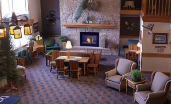 Boarders Inn & Suites by Cobblestone Hotels - Fayette
