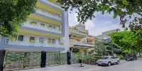 Nuab House - Near Fortis, Max, Medanta, Paras Hospitals and Huda Metro Hôtels à : 
