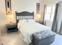 Condominium Apartment in Front of Beach Hotels in 
