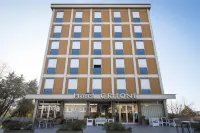 Grifone Hotel - Airport Shuttle