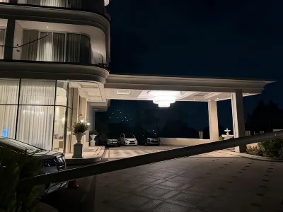 Apartment Art Deco Residence (AA Apartment) Các khách sạn ở Cidadap