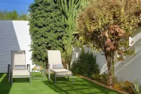 Villa Isabel by Seric, 15' Walking to the Beach Hotels in Alhaurin de la Torre