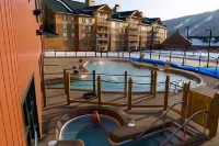 Hope Lake Lodge & Indoor Waterpark - 3-Star