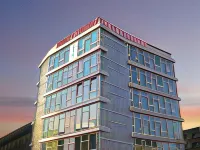 แอร์พอร์ตโฮเทล เบอร์ลิน อาดแลร์สโฮฟ โรงแรมในเบอร์ลิน