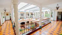 Hotel Pensión Bonifaz - parking
