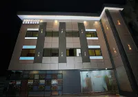 Royal Inn Lodging Hotels near Urwastore Sharadapooja Samathi [R] Manasa Mantapa Mangalore 575006
