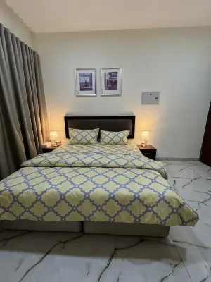 Furnished Studio Apartment near Union Metro Station Hotels in Al Waheda