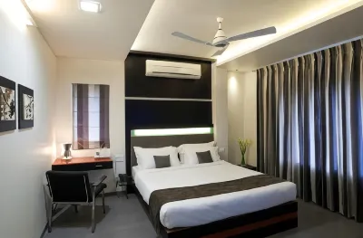 Skylark Business Hotel Hotels near Lic Society Ground