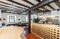 Landgasthof Zur Burg Grenzau Hotels in Hillscheid