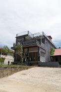 Oseda Nias Surf House