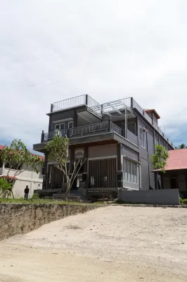 Oseda Nias Surf House Hotels in 