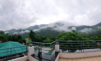 Aranyaka River Resort