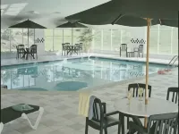 Parkview Inn & Suites, Lancaster Amish Country, PA - Pools