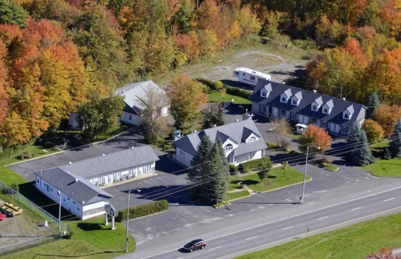 匹敵特撒賓汽車旅館