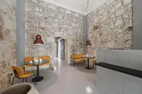 ISONZO SUITES