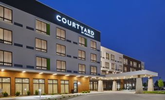 Courtyard St. Joseph Benton Harbor