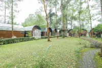 Chikar Glamping at Wisata Coban Talun Mitra RedDoorz Hotels in Wonosalam