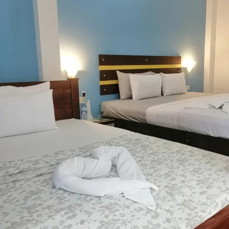 Le Petit Hotel & Restaurant