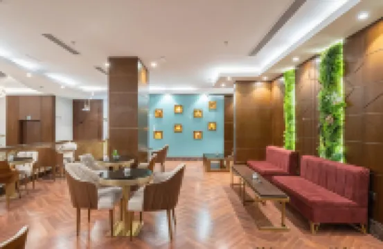 Roots Hotel Hotels near Al Rajhi Mosque