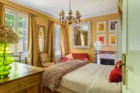 Jardins Haute Couture Hotels in Restigne