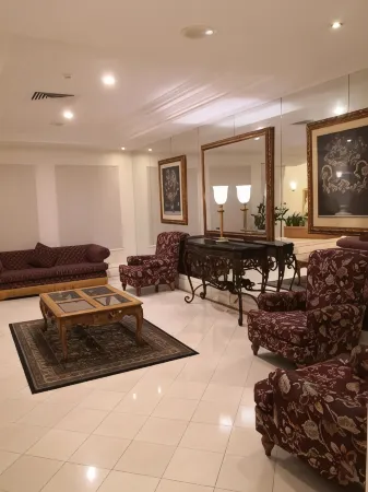 Broadbeach Holiday Apartments Отели рядом с достопримечательностью «Панорама Тауэр»