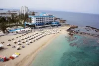 โรงแรม Arkin Palm Beach