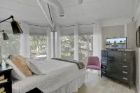Treehouse Close to Beach, Golf Course/Lagoon View