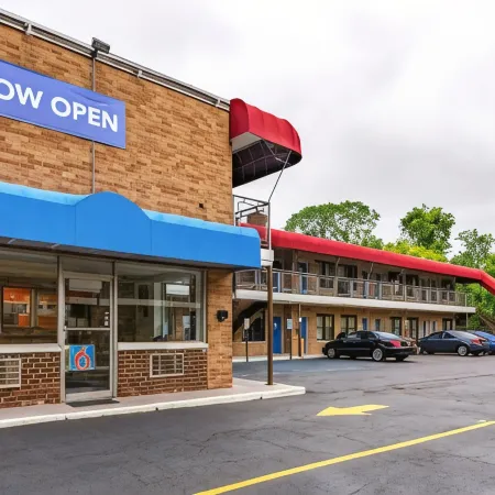 Motel 6 Elmsford, NY - White Plains