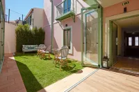 Sintra Green Chalet Bed & Breakfast Hotels in Sintra
