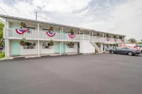 Ocean Glass Inn - Motels