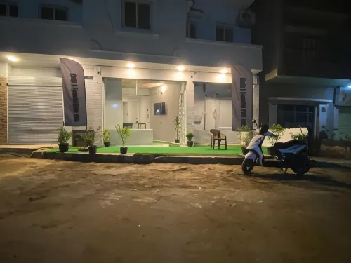 Khufu 9 Pyramids View Hotel