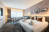 Novotel Paris La Défense Nanterre Hôtels à proximité de la Gare De Bougival
