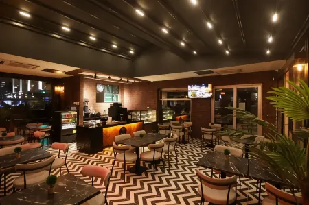 CK Farabi Hotel Отели рядом с достопримечательностью «Мечеть Коджатепе»