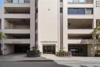 Spacious Apartment with Private Lanai and Pool Access - Serene Oasis